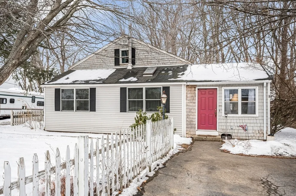 Unit for sale at 27 Boynton Ln, Seabrook, NH 03874