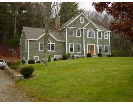 Unit for sale at 62 Pleasant St, Grafton, MA 01519
