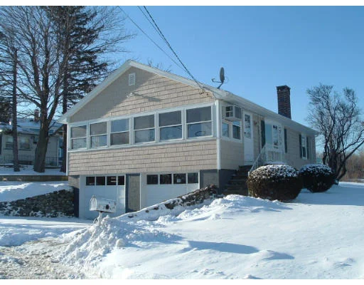 Unit for sale at 9 Bunker Hill Road, Ipswich, MA 01938