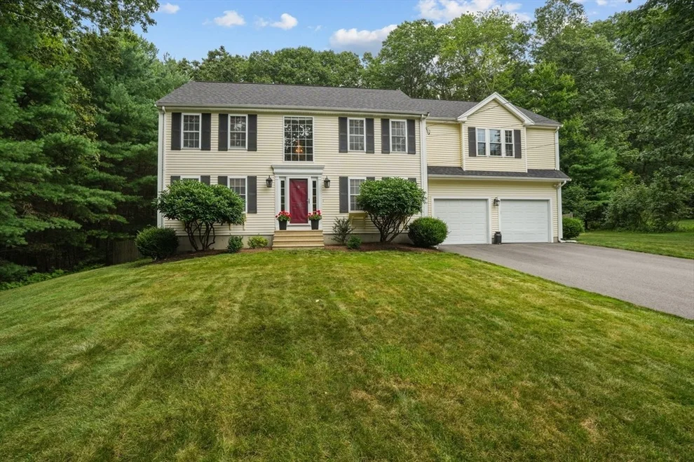 Unit for sale at 28 Oxford Dr, Franklin, MA 02038