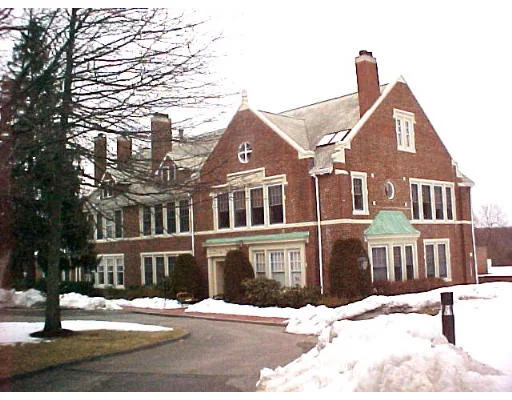 Unit for sale at 63 Garden Rd, Wellesley, MA 02481