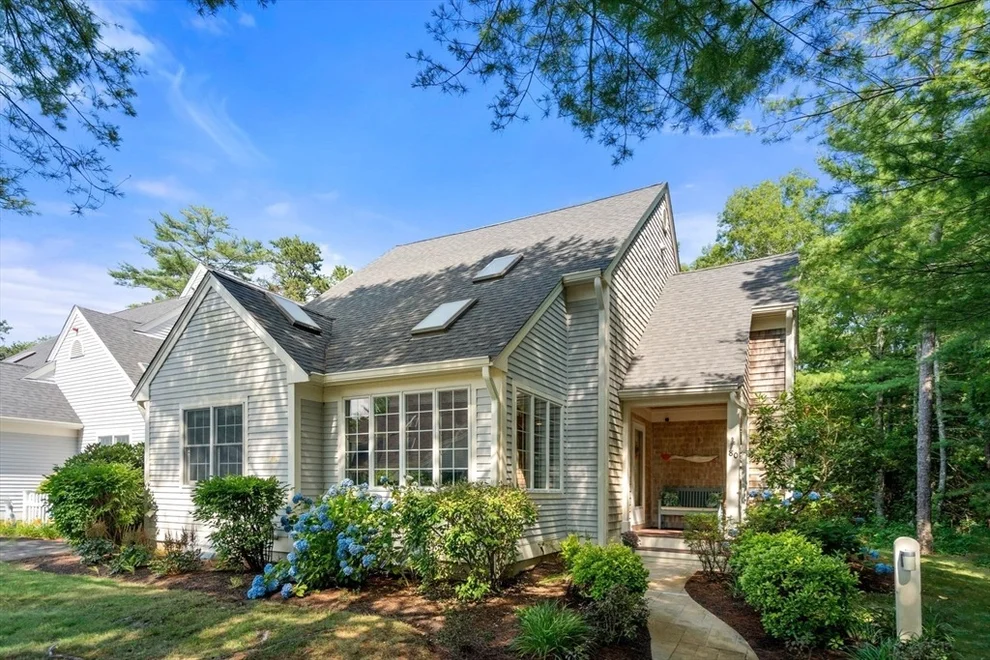 Unit for sale at 80 Gold Leaf Ln, Mashpee, MA 02649