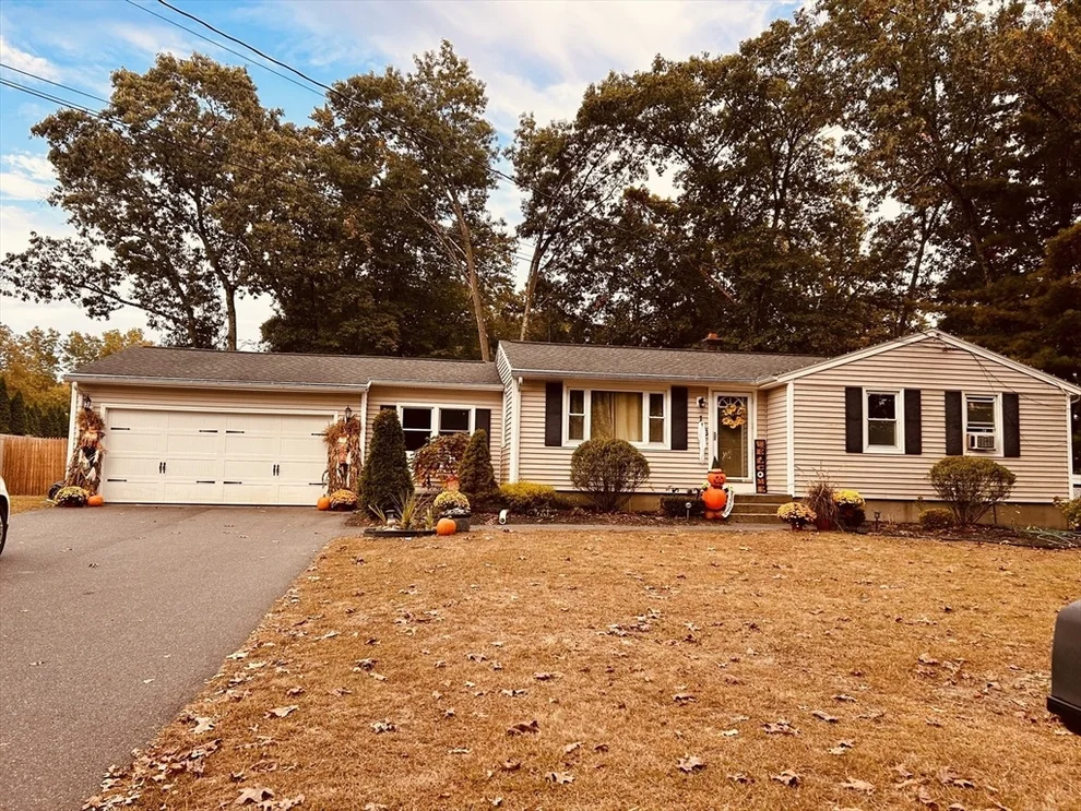 Unit for sale at 1 Mcdowell Dr, South Hadley, MA 01075