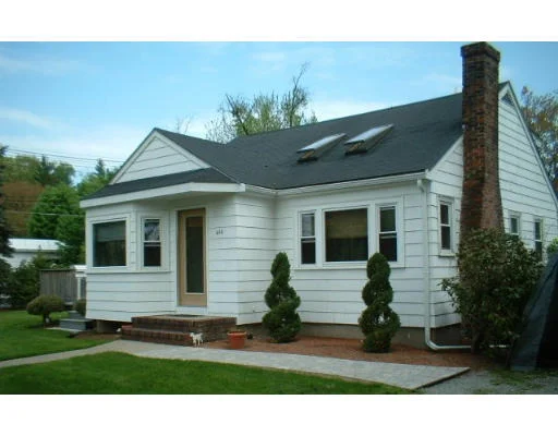 Unit for sale at 466 Water, Wakefield, MA 01880