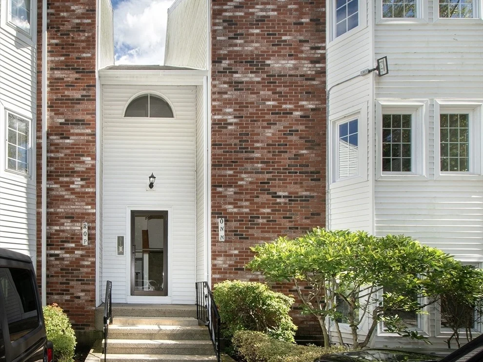 Unit for sale at 121 Tall Oaks Drive, Weymouth, MA 02190