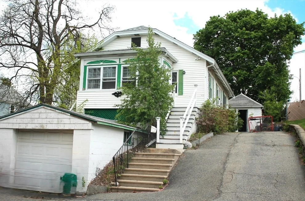 Unit for sale at 64 Garfield Ave, Woburn, MA 01801