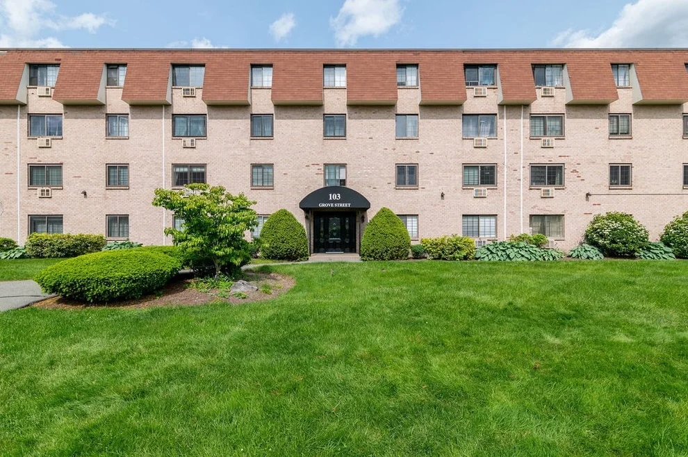 Unit for sale at 103 Grove St, Rockland, MA 02370