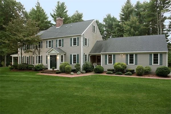 Unit for sale at 16 Wanders Drive, Hingham, MA 02043