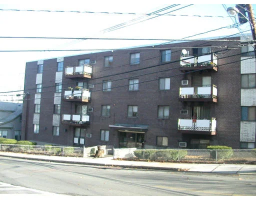 Unit for sale at 505 Washington Ave, Chelsea, MA 02150