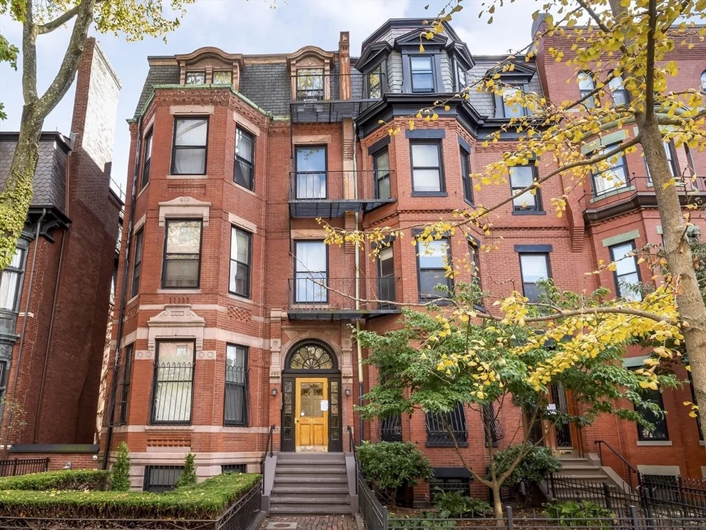 Unit for sale at 336 Marlborough, Boston, MA 02115