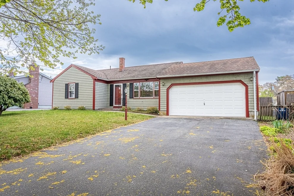 Unit for sale at 82 Cottonwood Rd, New Bedford, MA 02745
