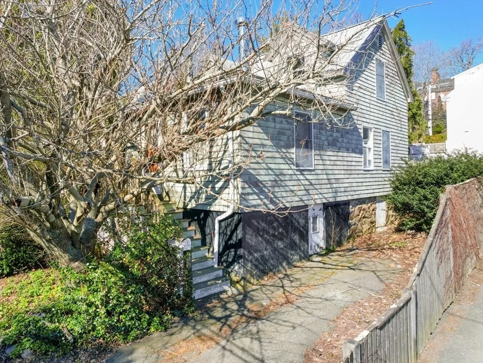 Unit for sale at 3 Cottage St, Marblehead, MA 01945