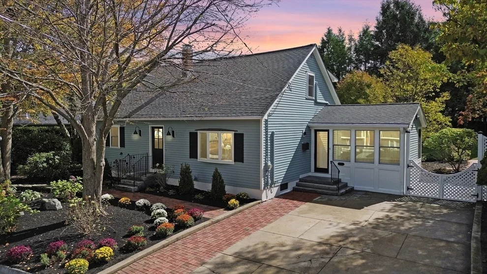 Unit for sale at 29 Columbus Ave, Newburyport, MA 01950