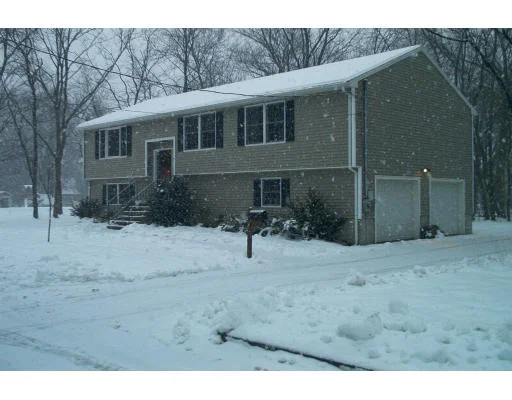 Unit for sale at 7 Melendy Drive, Reading, MA 01867