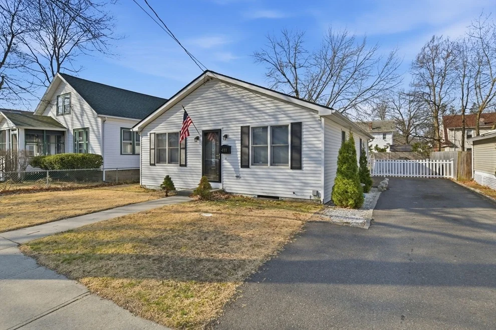 Unit for sale at 222 Edendale St, Springfield, MA 01104