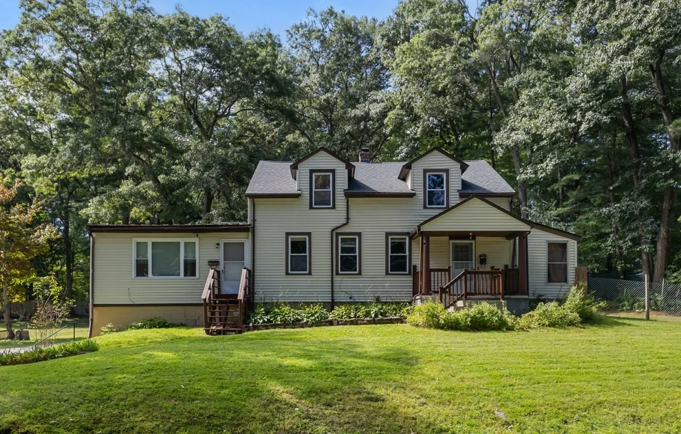 Unit for sale at 18 Old Dudley Rd, Oxford, MA 01540