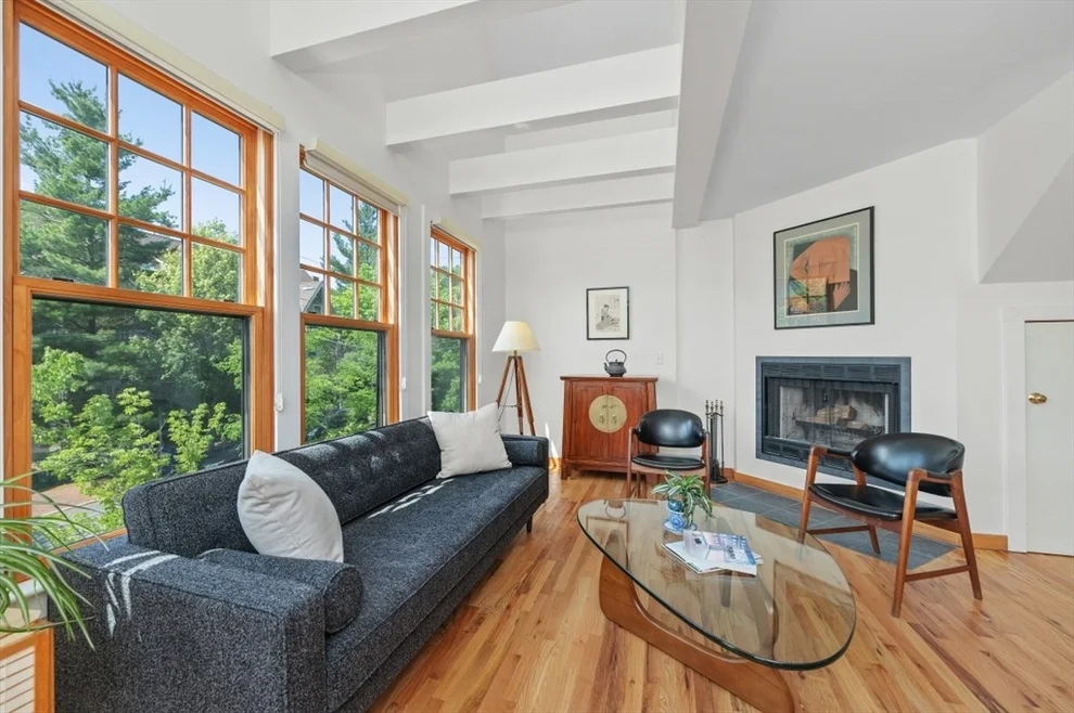 Unit for sale at 15-19 Mount Vernon St, Cambridge, MA 02140
