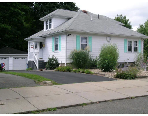 Unit for sale at 109 Linden Road, Melrose, MA 02176