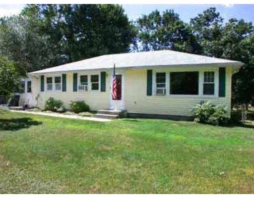 Unit for sale at 247 Doyle Road, Holden, MA 01520