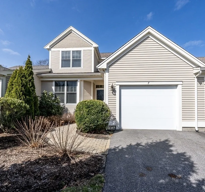 Unit for sale at 7 Sea Spray Ave, Mashpee, MA 02649