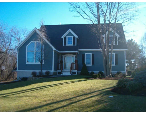 Unit for sale at 25 Garden Lane, Wakefield, MA 01880