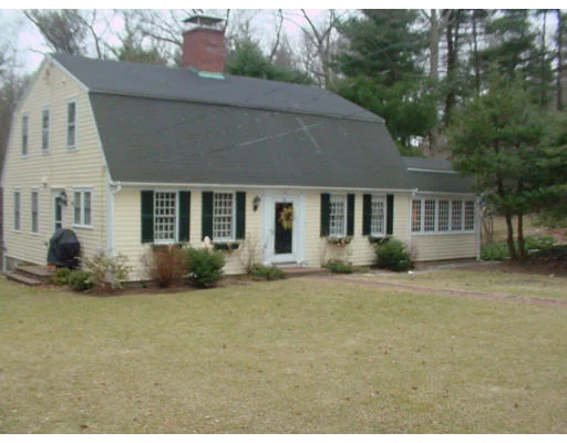 Unit for sale at 36 High Street, Hingham, MA 02043