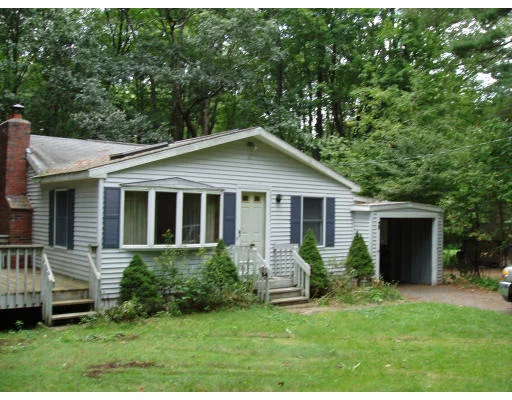 Unit for sale at 8 Barclay, Holland, MA 01521