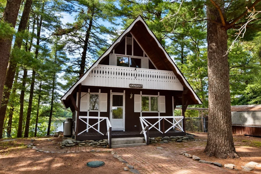 Unit for sale at 9 Lakeview Ter., Middleboro, MA 02346