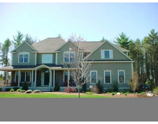 Unit for sale at 35 Tanglewood Dr, Easton, MA 02356