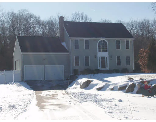 Unit for sale at 6 Penny Lane, Bellingham, MA 02019
