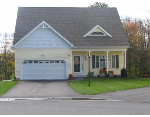 Unit for sale at 7 Sugar Hill Lane, Litchfield, NH 03052