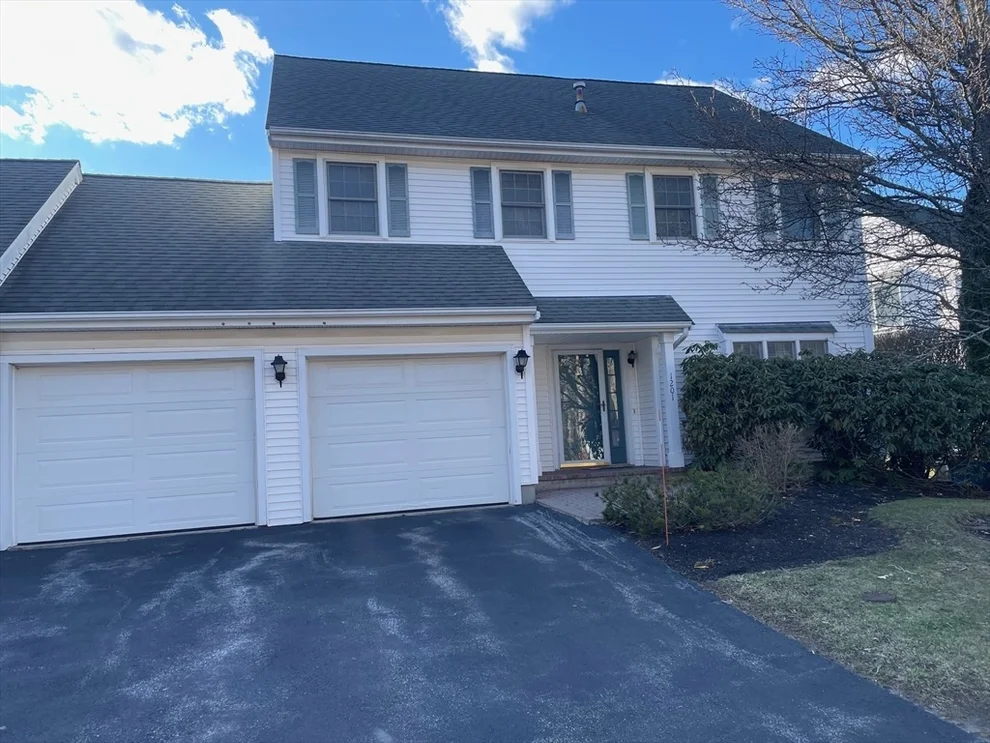 Unit for sale at 1201 Matthew Woods Dr, Braintree, MA 02184