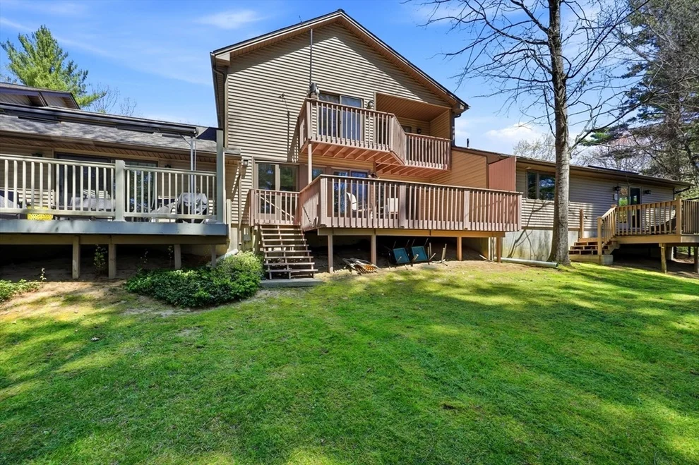 Unit for sale at 929 Shaker Road, Westfield, MA 01085