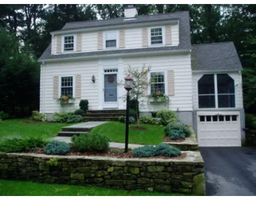 Unit for sale at 10 Martin Road, Wellesley, MA 02481