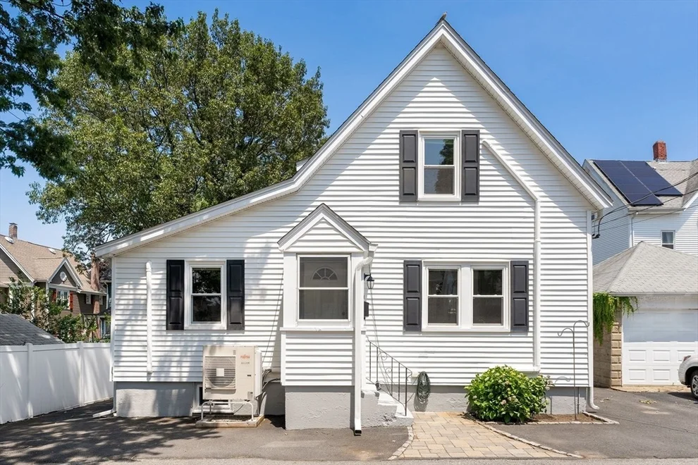 Unit for sale at 9 Queenwood Ter, Malden, MA 02148