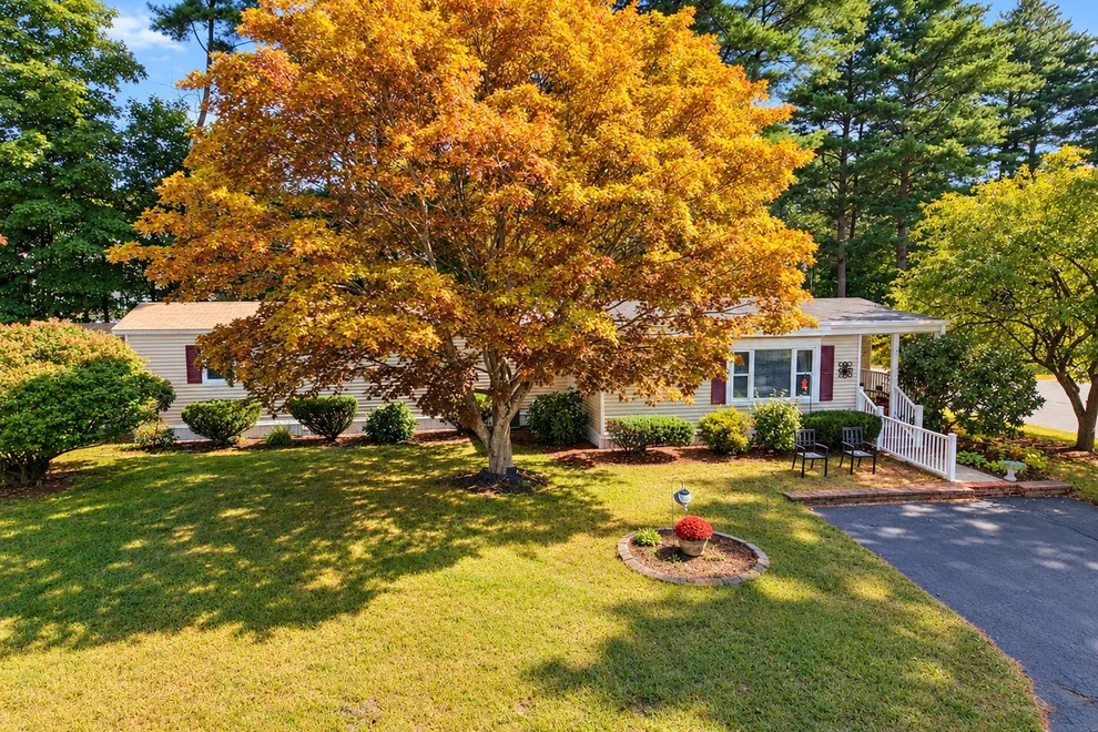 Unit for sale at 1 Lisa Circle, Merrimac, MA 01860