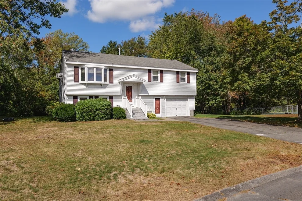 Unit for sale at 131 Bridle Path Ln, Methuen, MA 01844