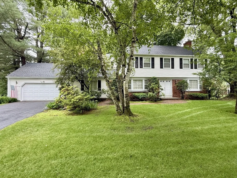 Unit for sale at 59 Lawrence Dr, Longmeadow, MA 01106