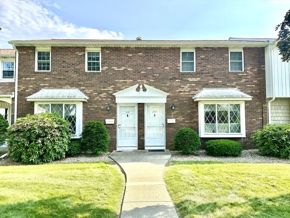 Unit for sale at 308 Blisswood Village Dr, Ludlow, MA 01056