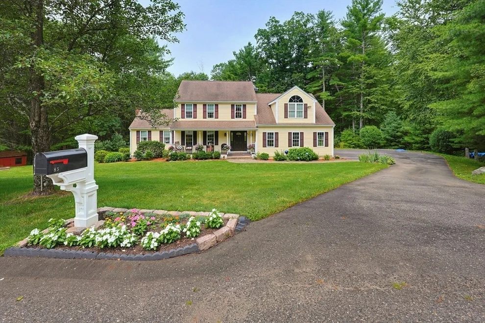 Unit for sale at 85 Connor Pass, Uxbridge, MA 01569