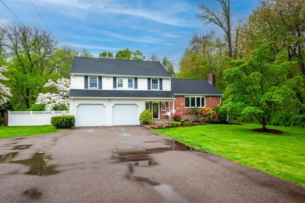 Unit for sale at 732 Salem End Rd, Framingham, MA 01702