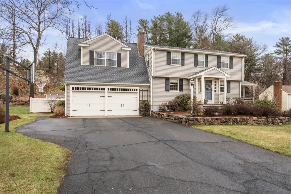 Unit for sale at 6 Marlyn Rd, Medfield, MA 02052