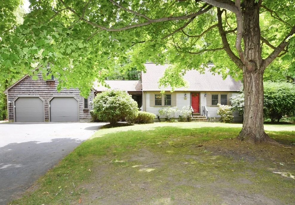 Unit for sale at 164 Forest St, Pembroke, MA 02359