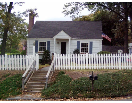 Unit for sale at 3 Millwood Dr, Shrewsbury, MA 01545