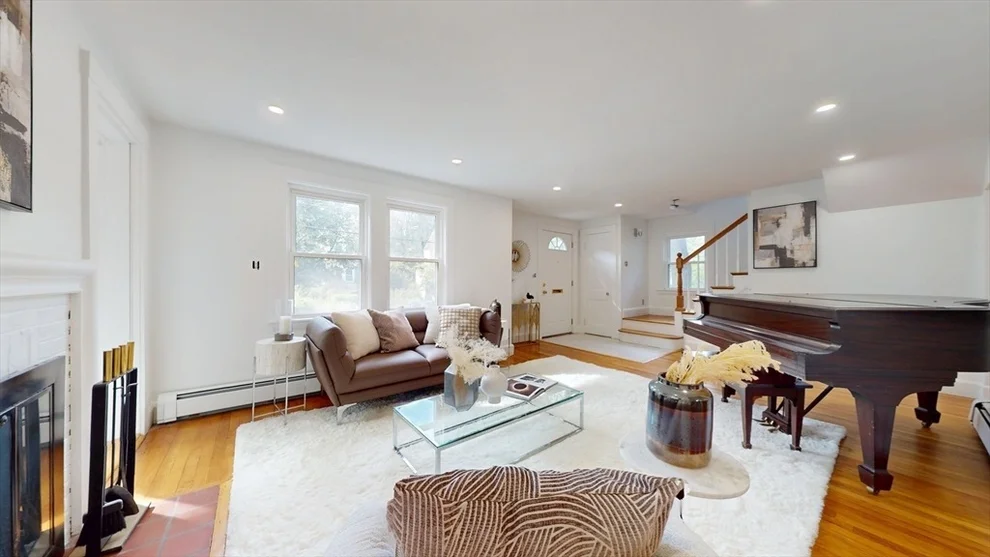 Unit for sale at 125 Oakdale Rd, Newton, MA 02461