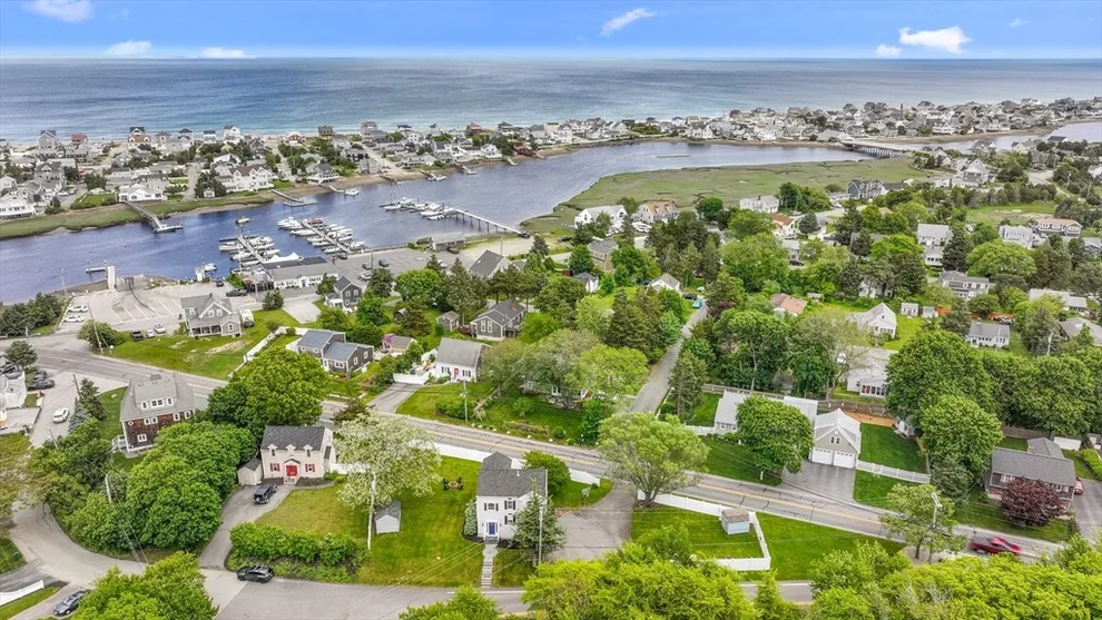 Unit for sale at 1137 Ferry Street, Marshfield, MA 02050