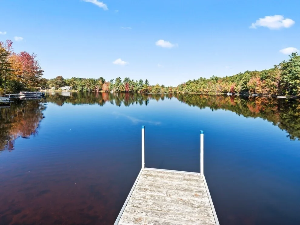 Unit for sale at 6 Winding Cove Rd, Ashburnham, MA 01430