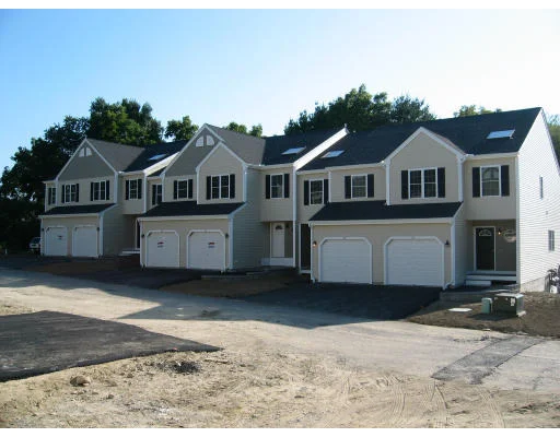Unit for sale at 28 Azalea, Grafton, MA 01519
