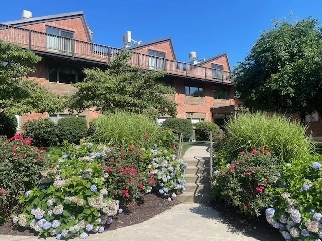 Unit for sale at 267 Locust Street, Northampton, MA 01062