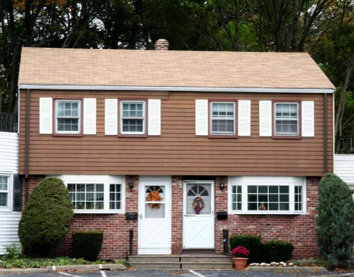 Unit for sale at 98 Cedar St, Wakefield, MA 01880